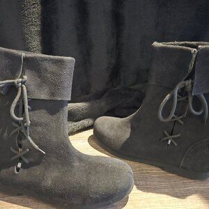 Viking Style “Sigurd” Black Suede Lace-Up Wedge Ankle Boots – Brand New